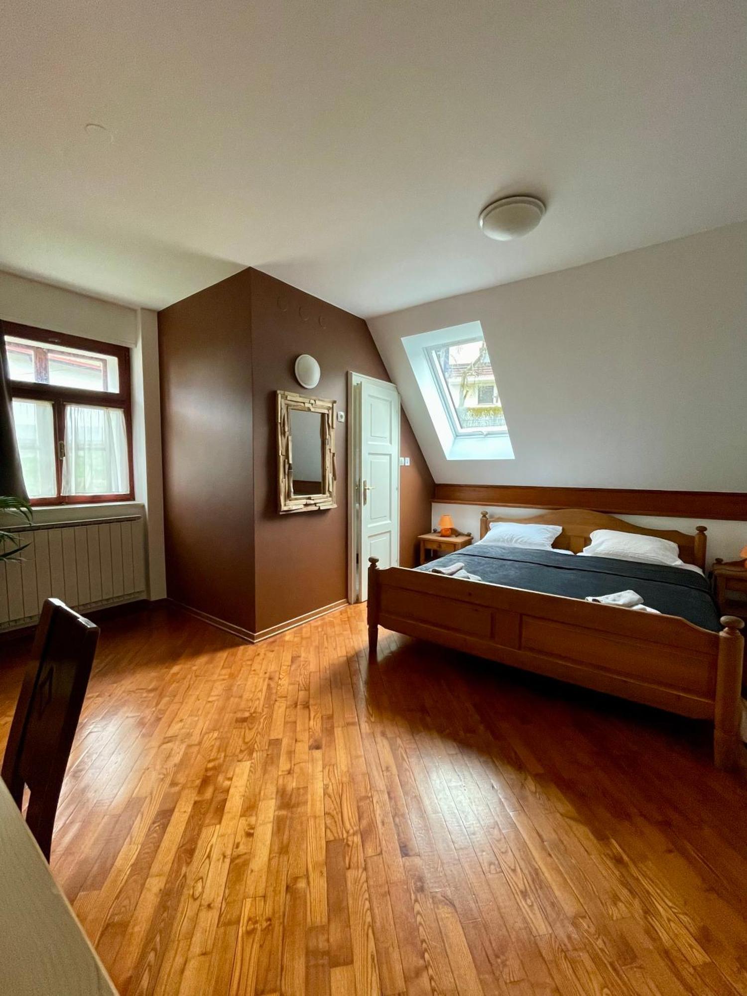 Gostisce Barbara Hotel Idrija Bagian luar foto