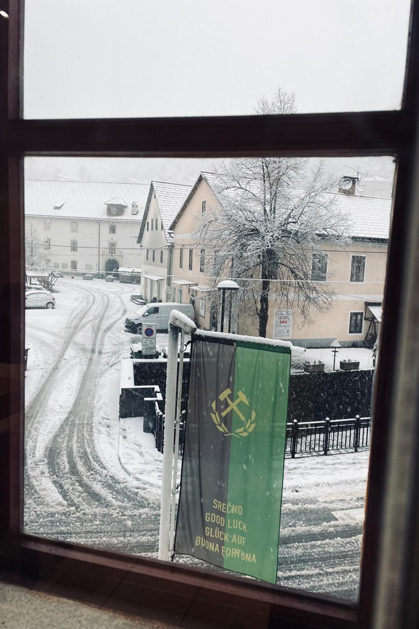 Gostisce Barbara Hotel Idrija Bagian luar foto